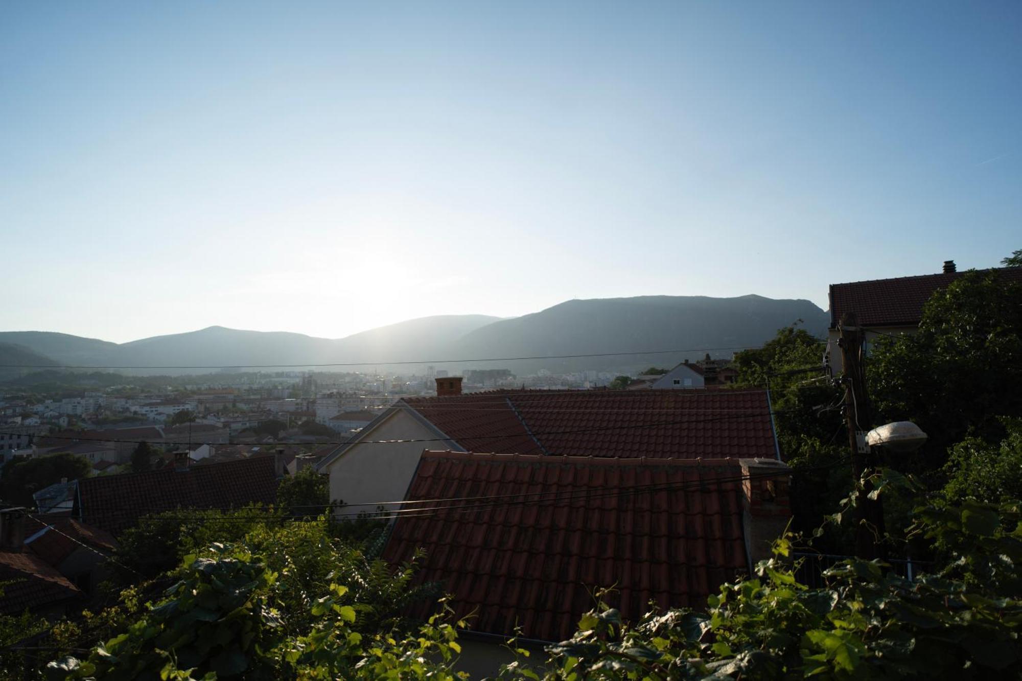 Sunset View Apartments โมสตาร์ ภายนอก รูปภาพ